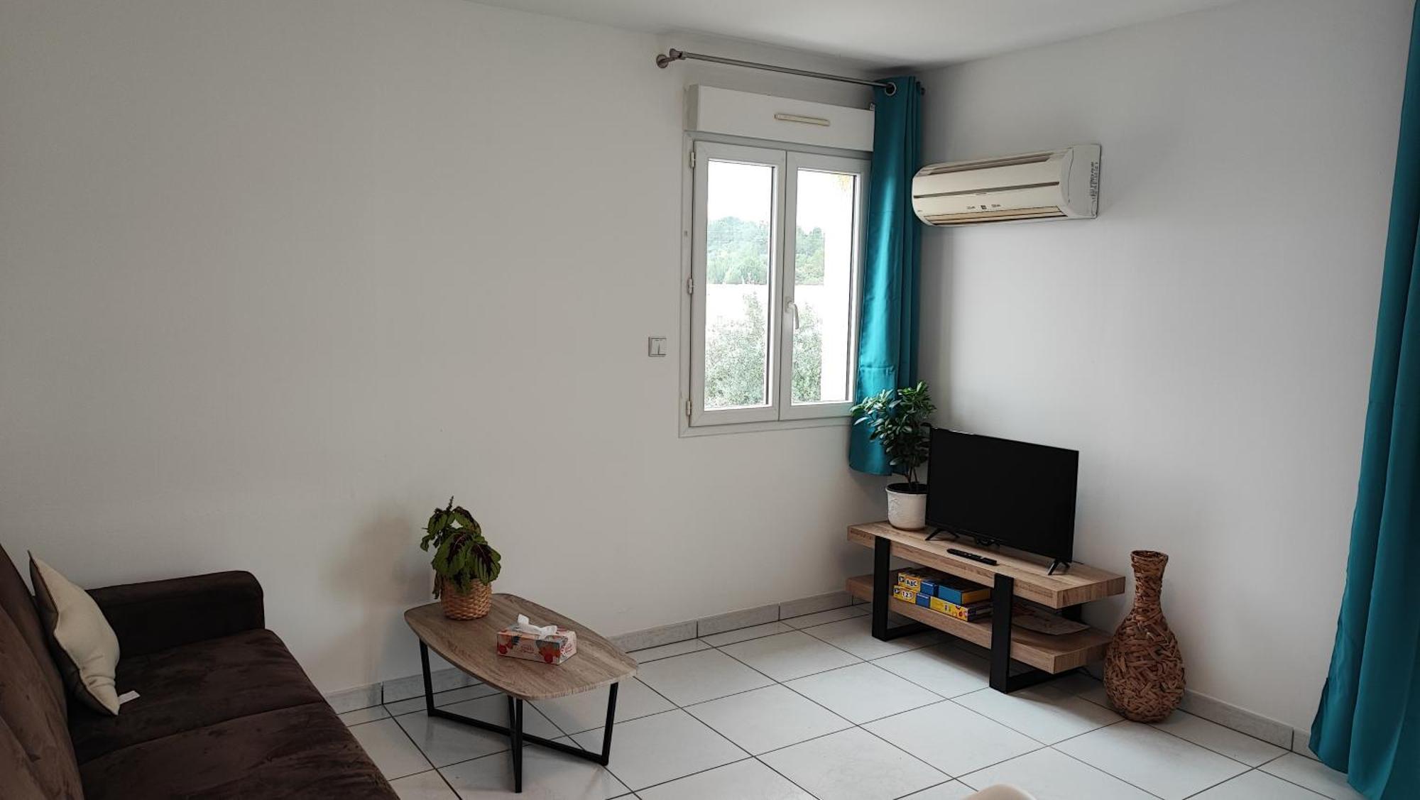 Appartement Cosy Uchaud Exterior photo